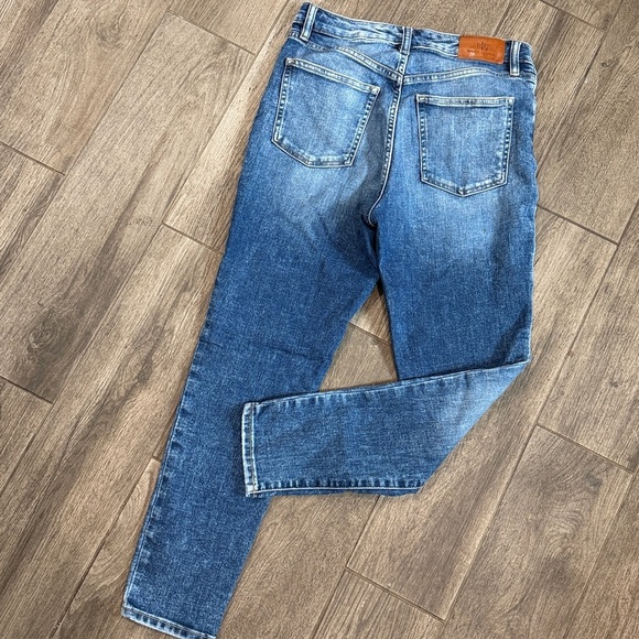 Ralph Lauren High Rise Crop Classic Denim Jeans - Picture 4 of 4